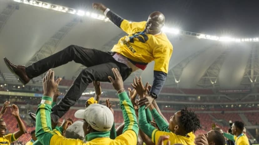 Former Chiefs striker Wedson Nyirenda salutes Mamelodi Sundowns coach Rhulani Mokwena 